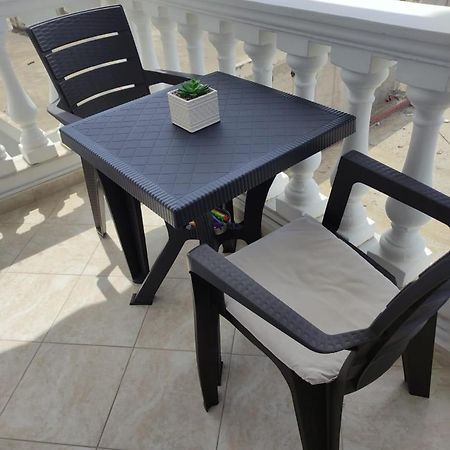 Adam Apartments ساراندا المظهر الخارجي الصورة