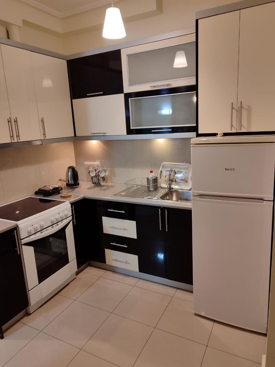 Adam Apartments ساراندا المظهر الخارجي الصورة