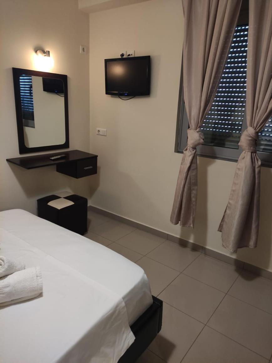 Adam Apartments ساراندا المظهر الخارجي الصورة